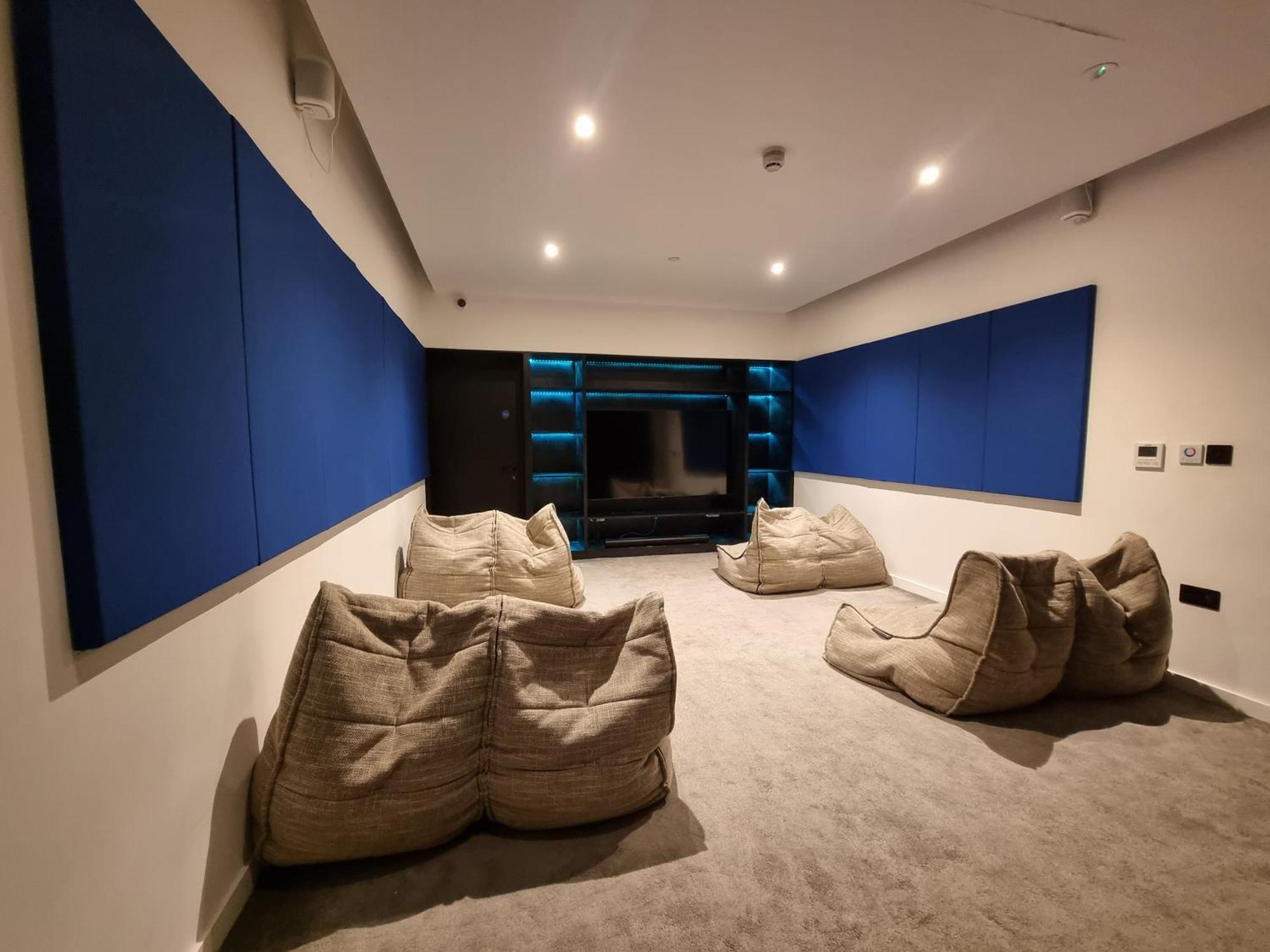 Trafford Suite Modern 1 Bed With Cinema Room Manchester Zewnętrze zdjęcie